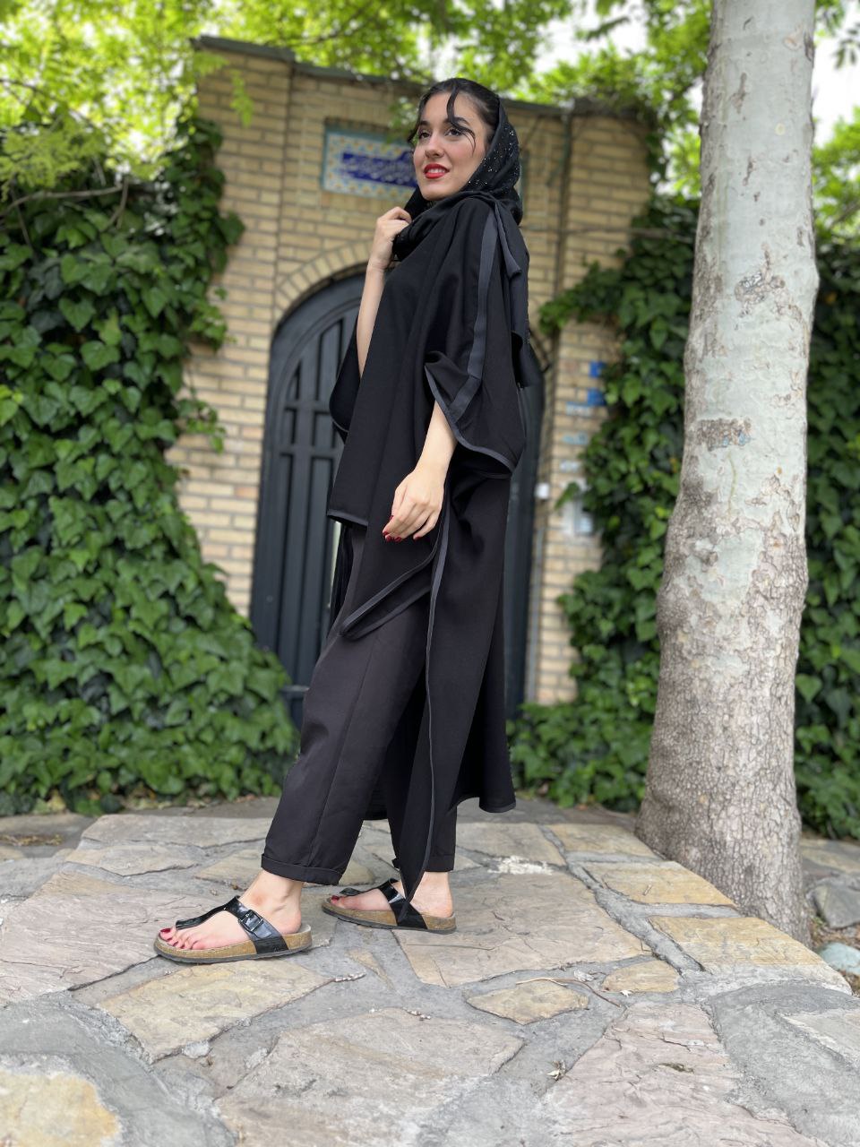 پانچو جلو بسته
